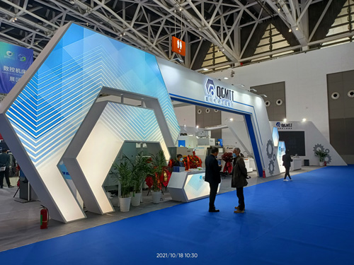 机床工具草莓视频二维码展示施工案例|欧亚经济论坛 